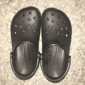 Black crocs